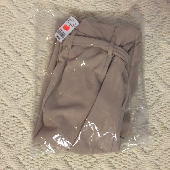 NWT Le Château knit crepe belted paper bag pant - Picture 5 of 7